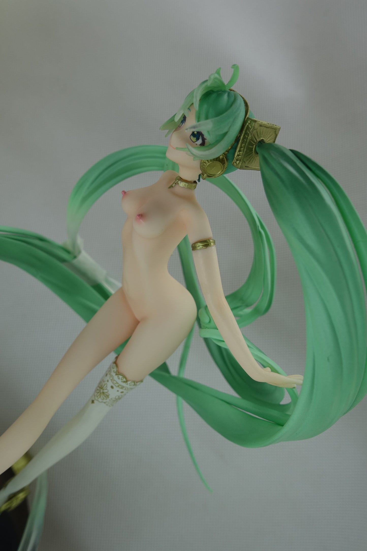 Hatsune Miku Symphony: 5th Anniversary Ver. 1/6 naked anime figure