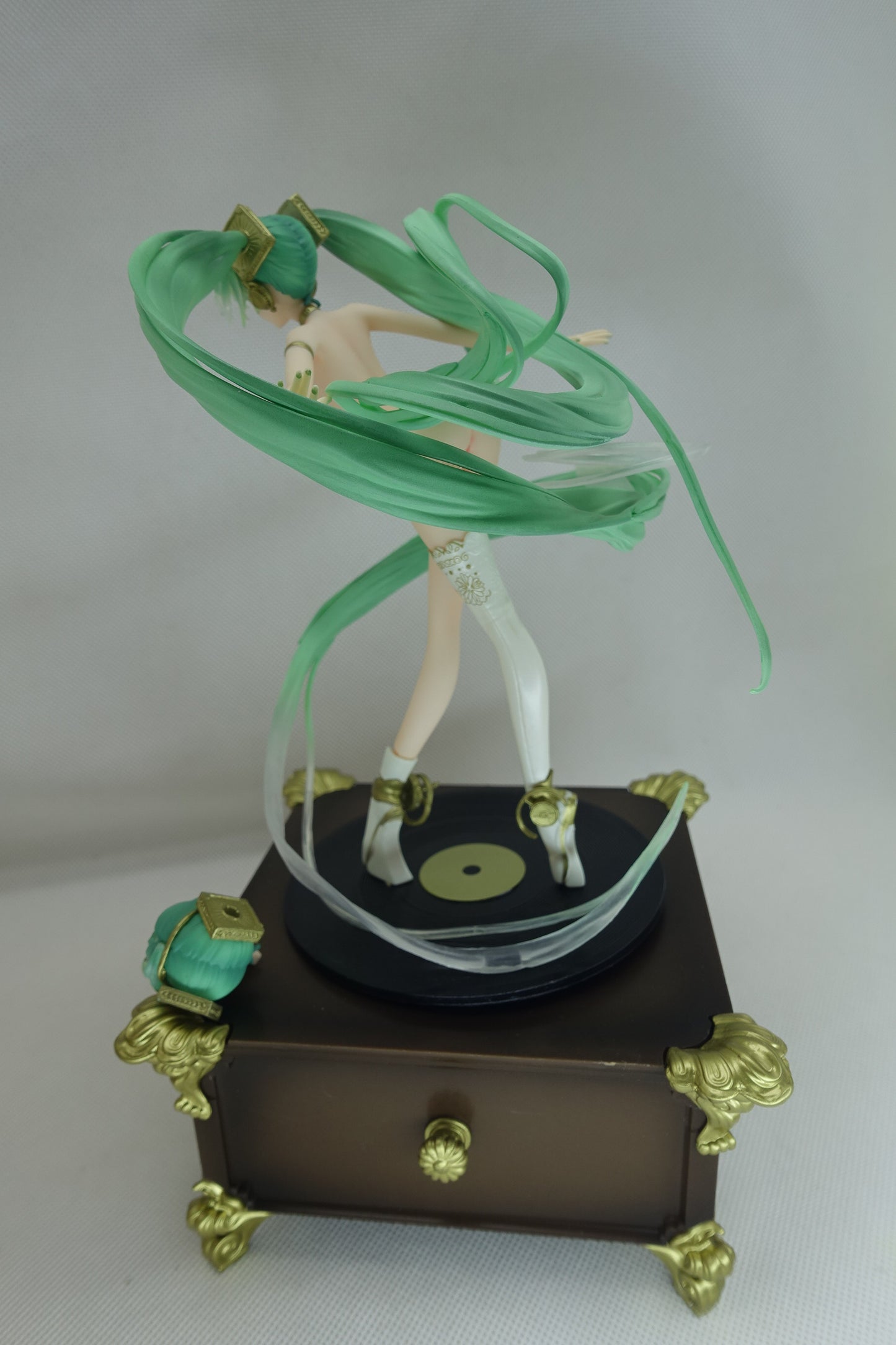 Hatsune Miku Symphony: 5th Anniversary Ver. 1/6 naked anime figure