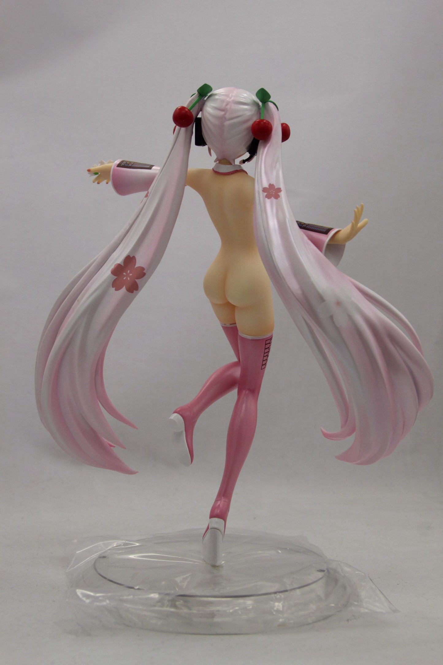 Hatsune Miku Sakura Miku 1/6 nude anime figure
