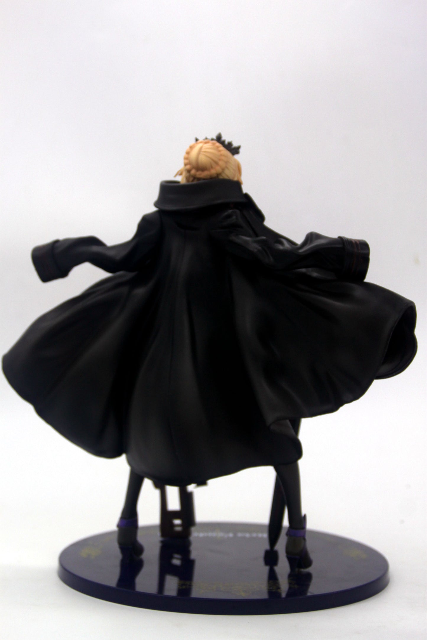 AMAKUNI Fate/Grand Order Saber/Altria Pendragon alter ver. 1/7 naked anime figure