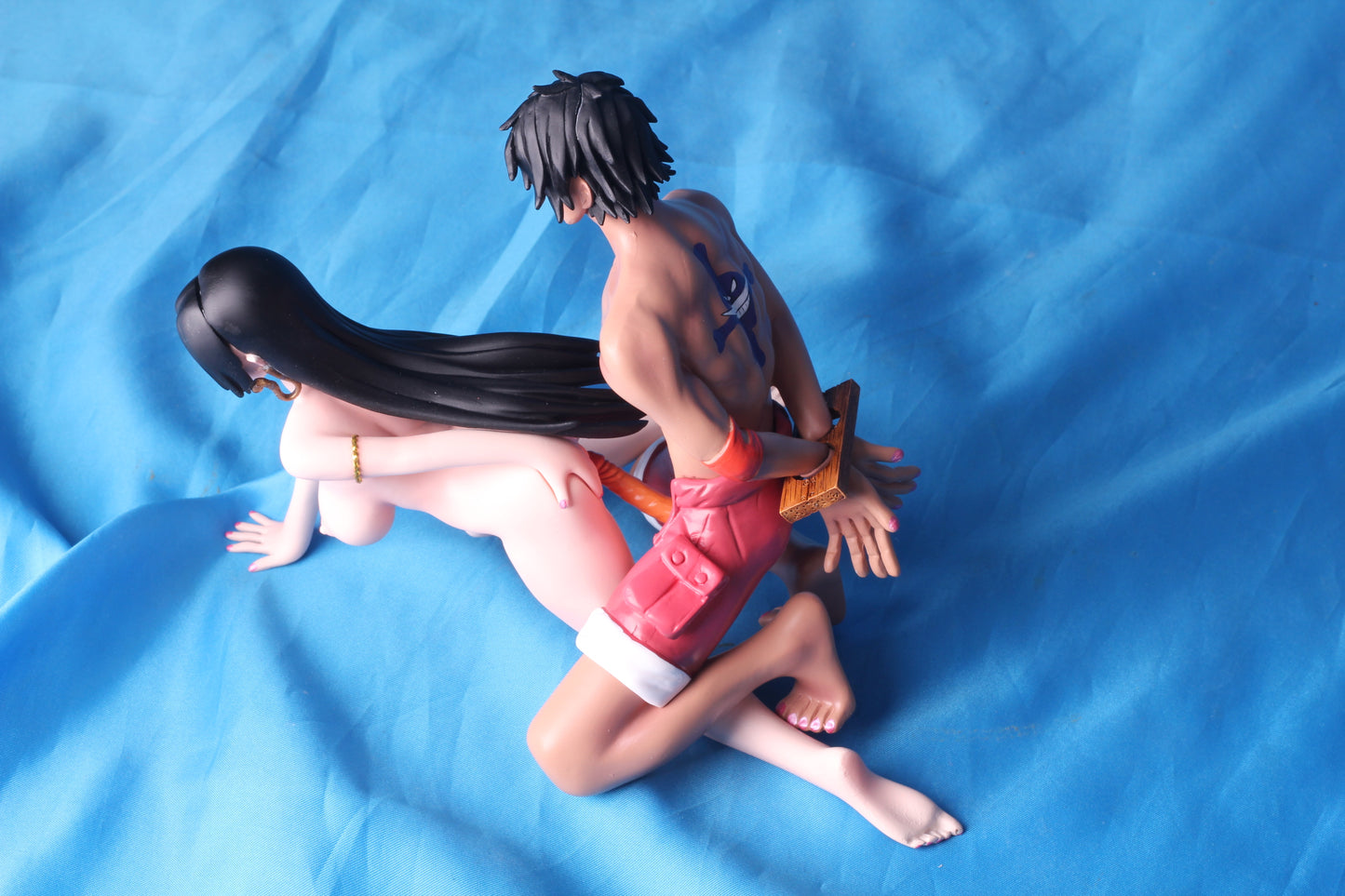One piece anime Boa Hancock Portgas·D· Ace Make love 1/6 naked anime figure