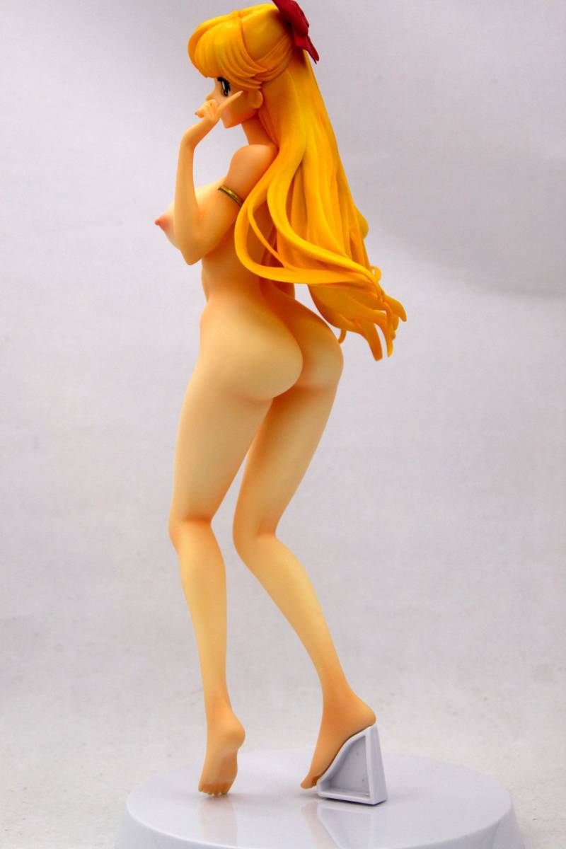 Minako Aino Sailor Moon World Uniform huge breast 1/6 nude anime figure