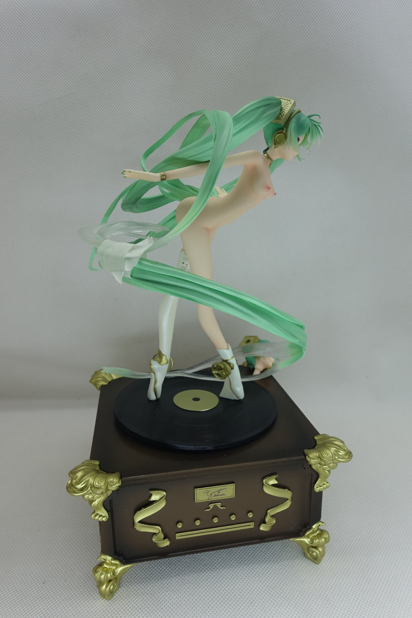 Hatsune Miku Symphony: 5th Anniversary Ver. 1/6 naked anime figure