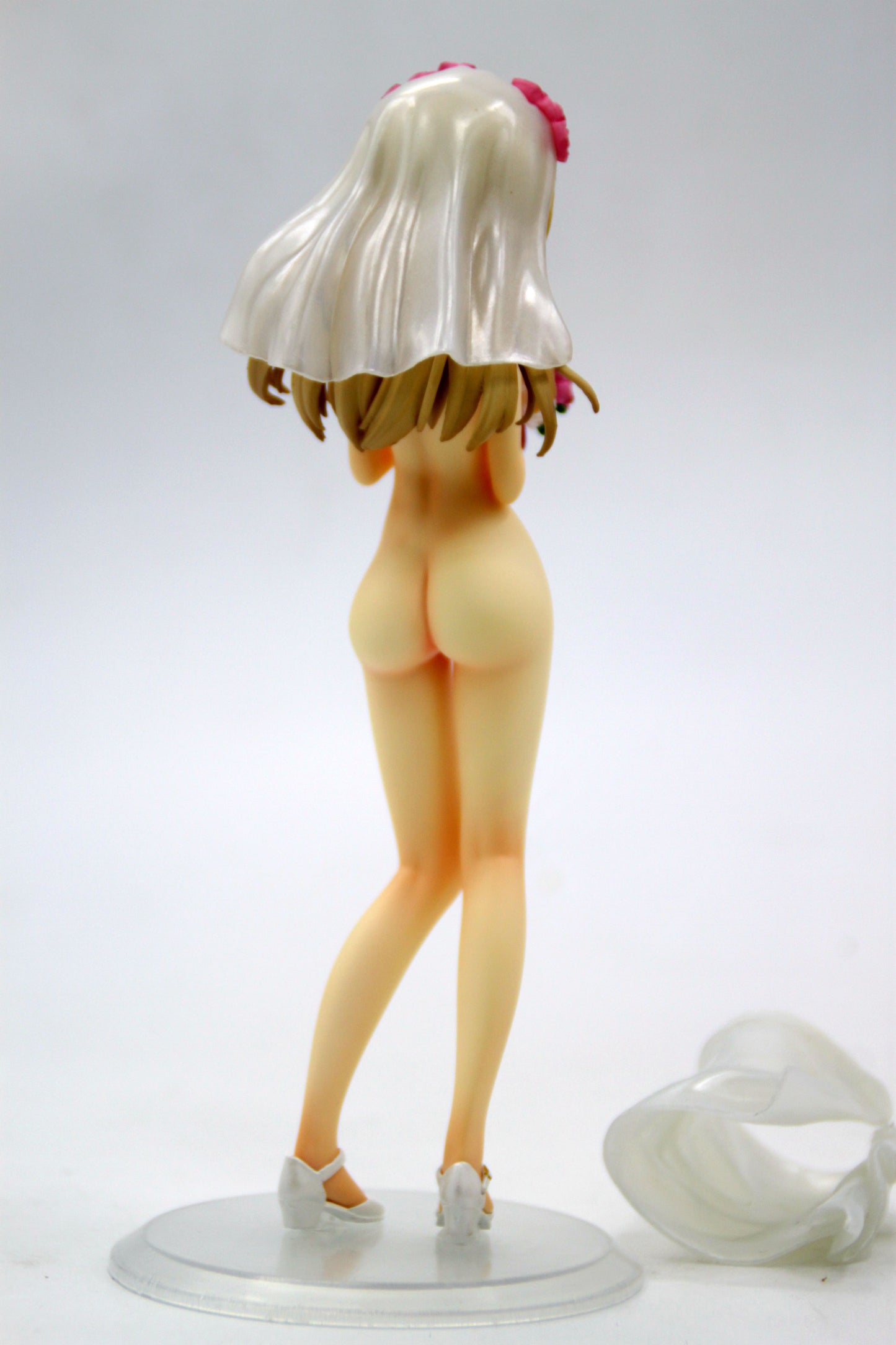 Illyasviel von Einzbern Wedding Ver.1/7 naked anime figure