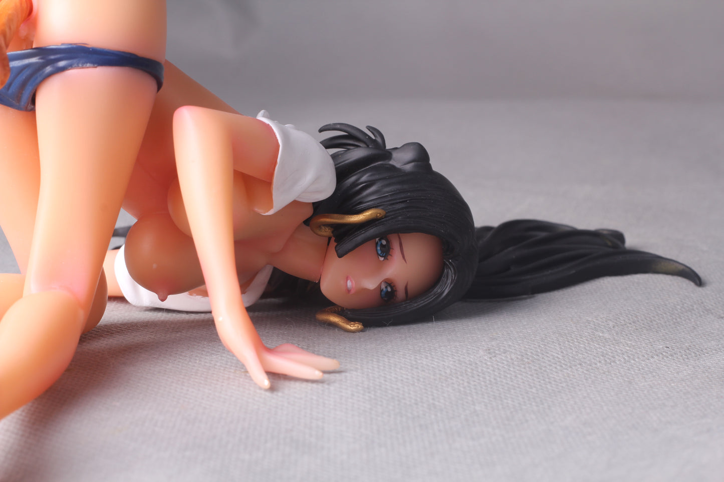 One piece anime Boa Hancock/Boa Hankokku 1/6 nude anime figure resin model figures
