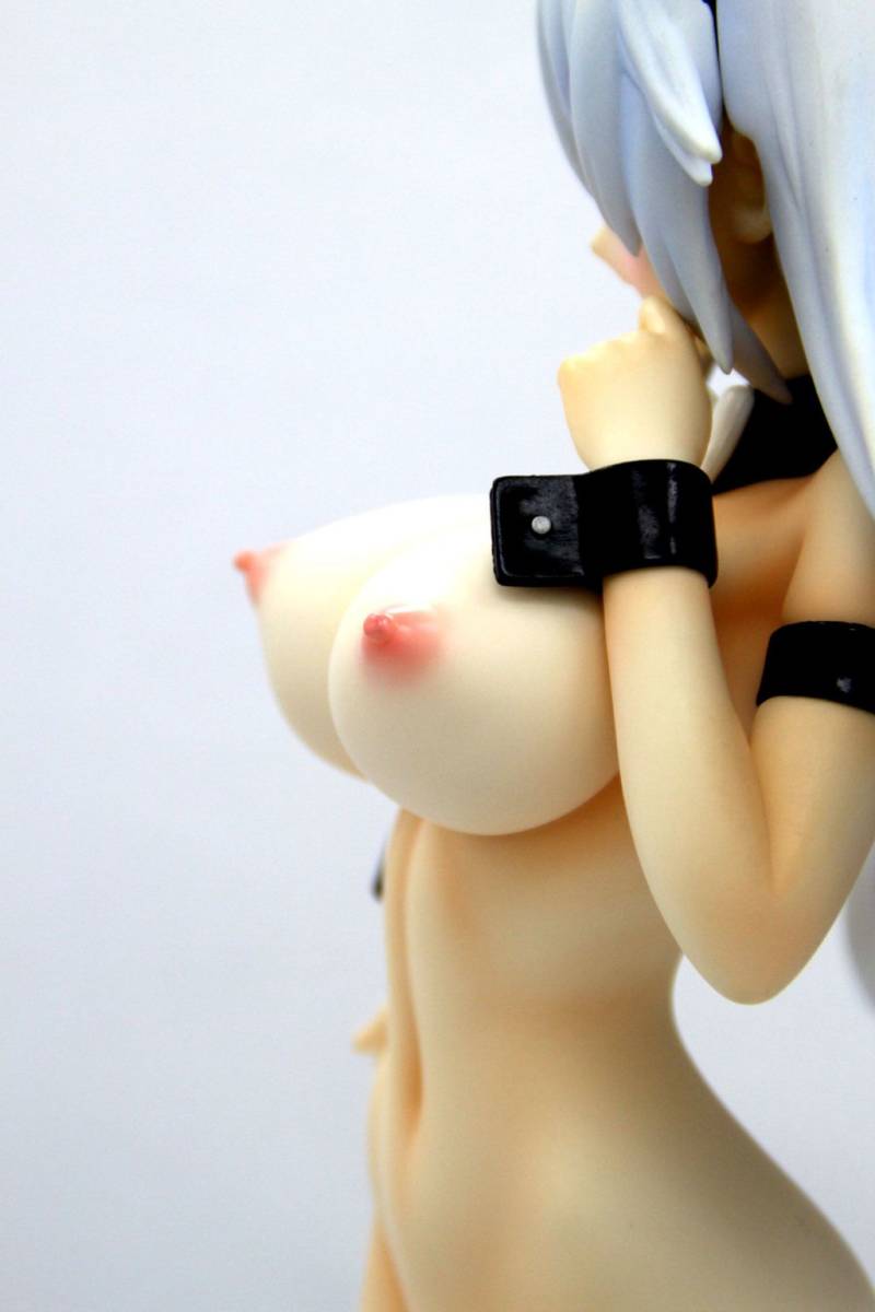 Hyperdimension Neptunia: Black Heart Bunny Ver. 1/4 naked anime figure sexy anime girl figure