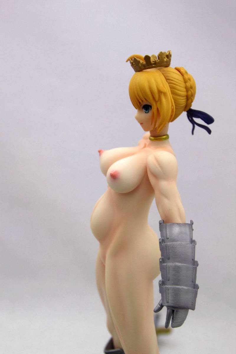 Fate/Grand Order Saber/Altria Pendragon Muscle Ver. 1/4 naked anime figure